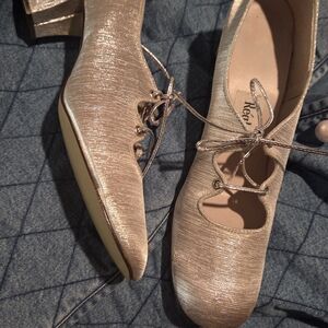 Vintage Shimmering Silver Lace-Up (MaryJane) Heels